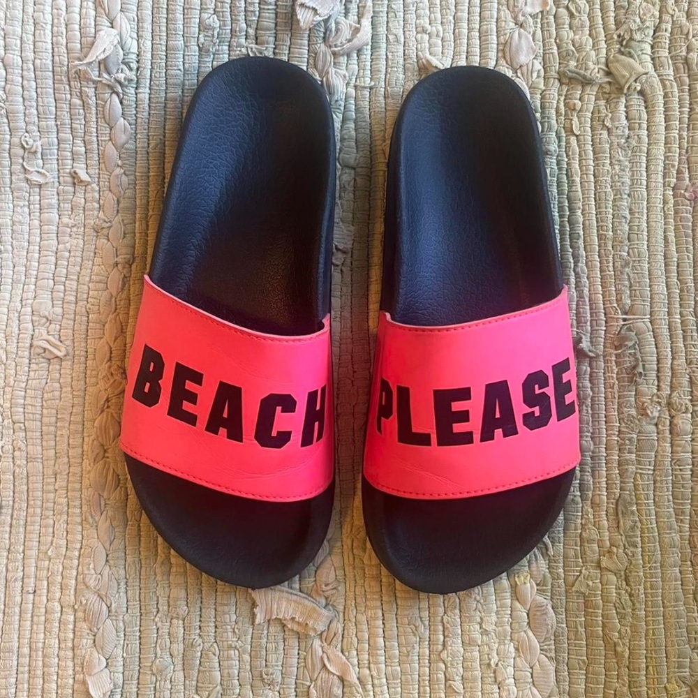 Victoria Secret pink summer slides